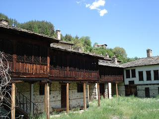 Агушеви конаци