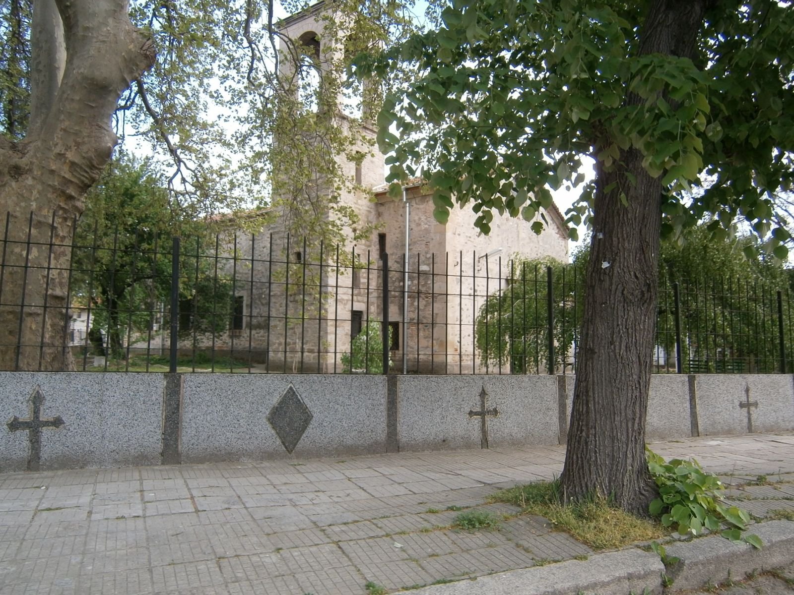 Агриада купува и продава земеделска земя в баня