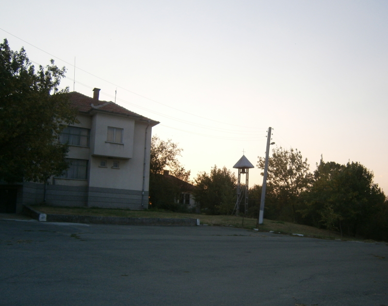 Купува земеделска земя ниви в село Диня