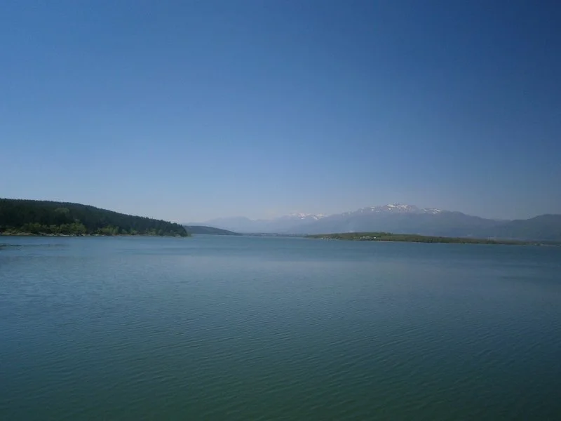 Празният сега язовир Копринка