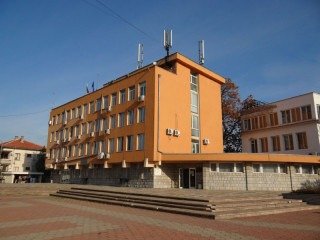 Търговска дейност по покупко-продажба на земеделска земя община Съединение